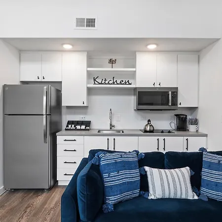 Holly House Apartment Austin Room photo