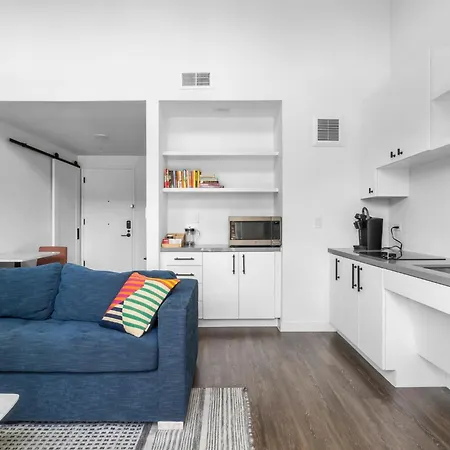 Holly House Apartment Austin Room photo