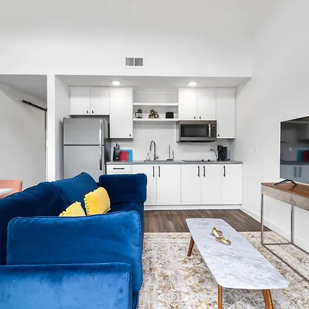 Holly House Apartment Austin Room photo