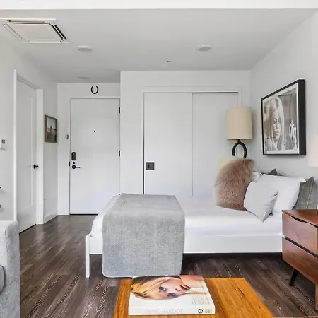 Holly House Apartment Austin Room photo