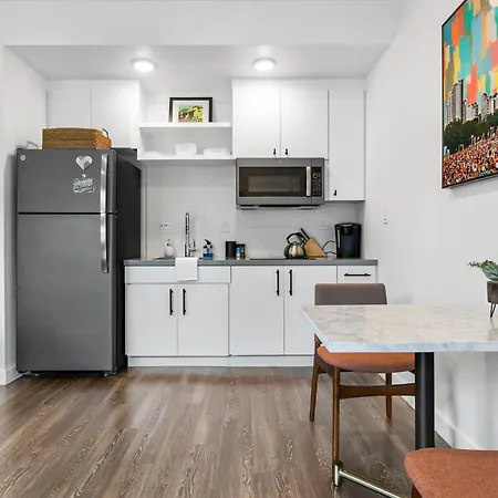 Holly House Apartment Austin Room photo