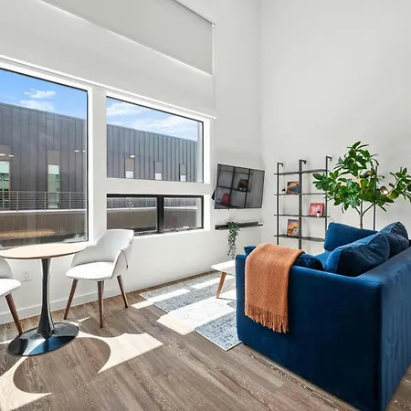 Holly House Apartment Austin Room photo